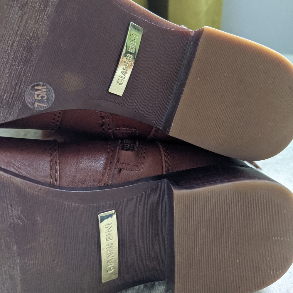 Gianni Bini Bow Boots - Picture 7 of 10